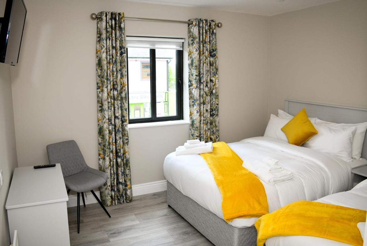 The Leitrim Inn And Blueway Lodge County Leitrim Buitenkant foto