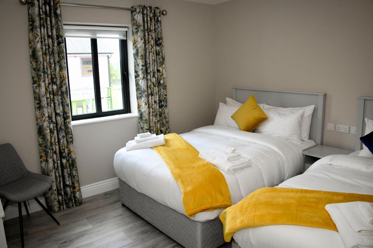 The Leitrim Inn And Blueway Lodge County Leitrim Buitenkant foto