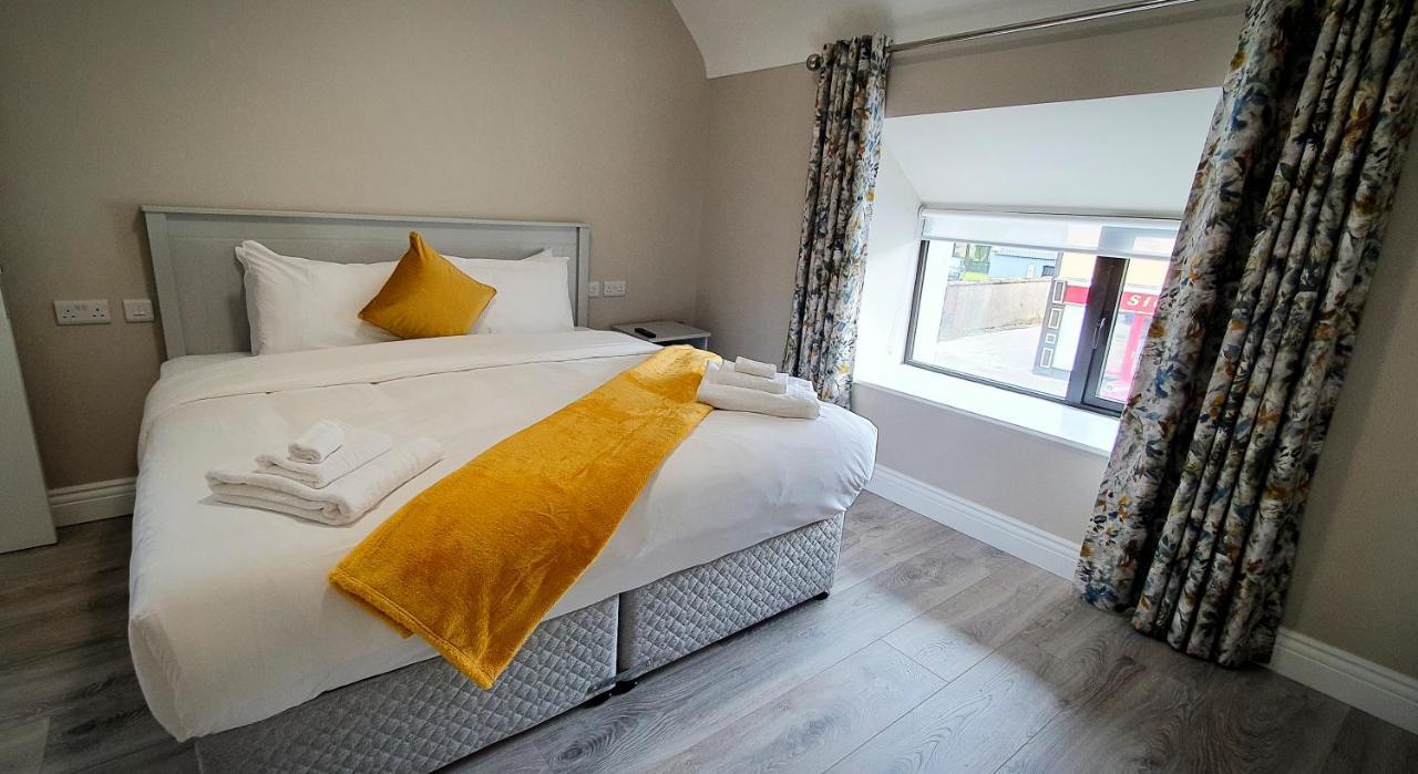The Leitrim Inn And Blueway Lodge County Leitrim Buitenkant foto