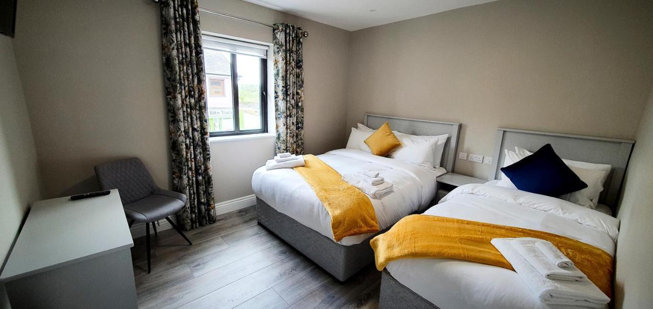 The Leitrim Inn And Blueway Lodge County Leitrim Buitenkant foto