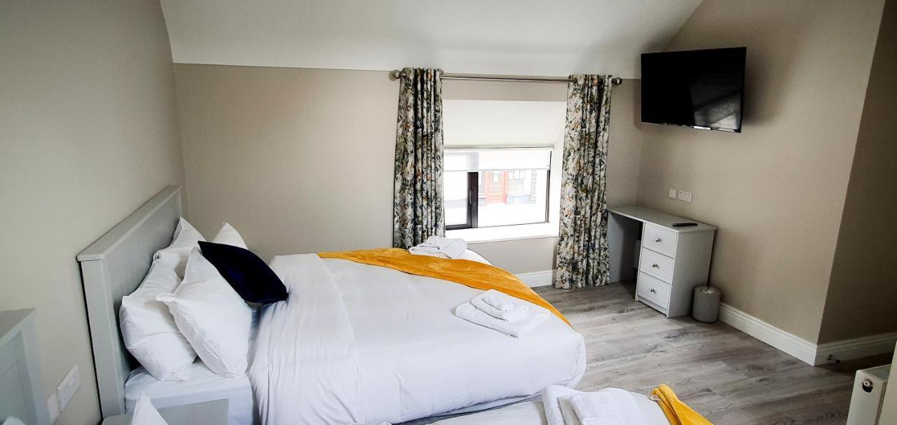 The Leitrim Inn And Blueway Lodge County Leitrim Buitenkant foto